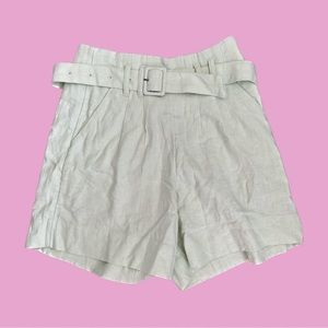 LIGHT GREEN Abercrombie and Fitch women’s linen shorts size xs